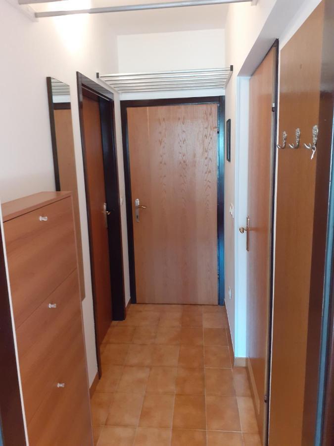 App Milka Apartment Porec Luaran gambar