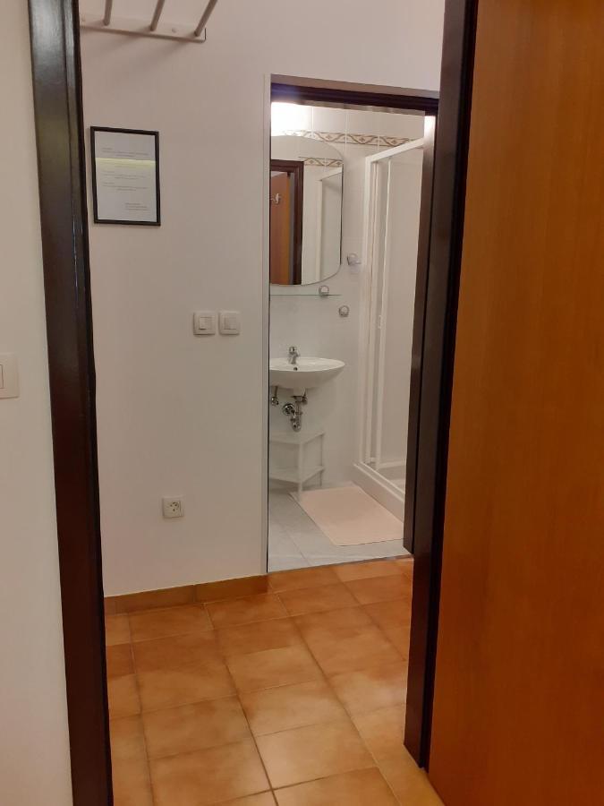 App Milka Apartment Porec Luaran gambar