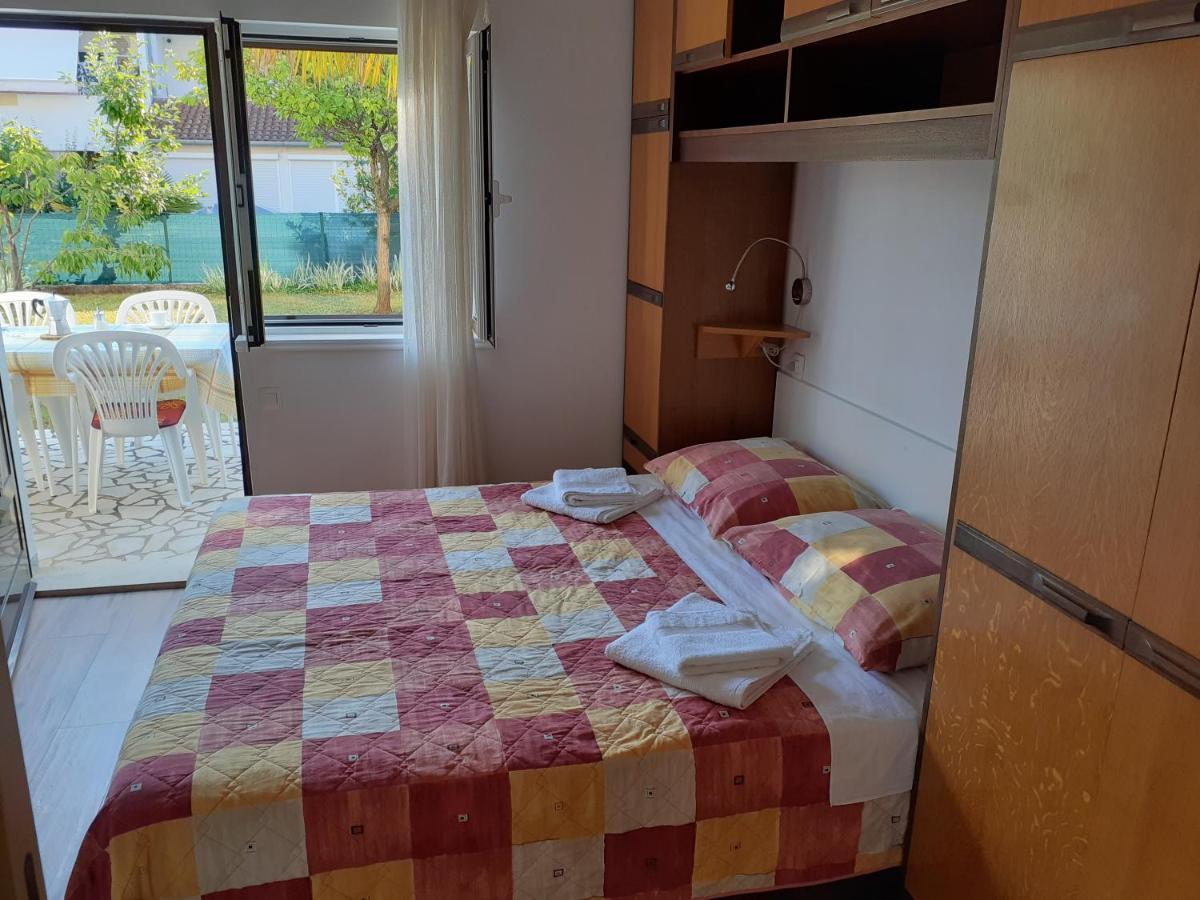 App Milka Apartment Porec Luaran gambar