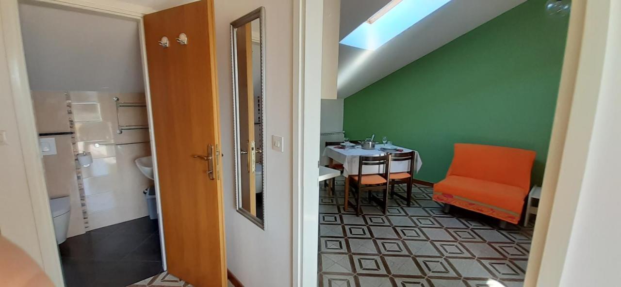 App Milka Apartment Porec Luaran gambar