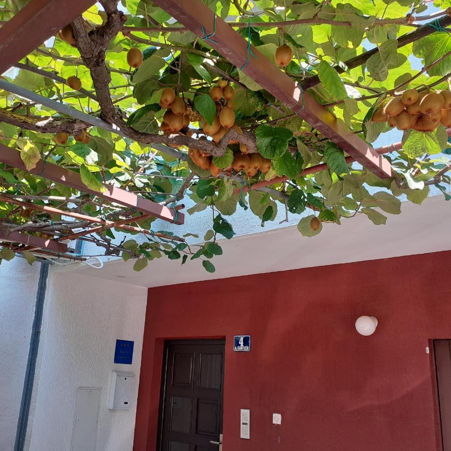 App Milka Apartment Porec Luaran gambar